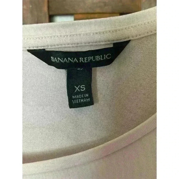 Banana Republic Women's Blouse XS Light Pink Short Sleeve Top - Picture 3 of 8
